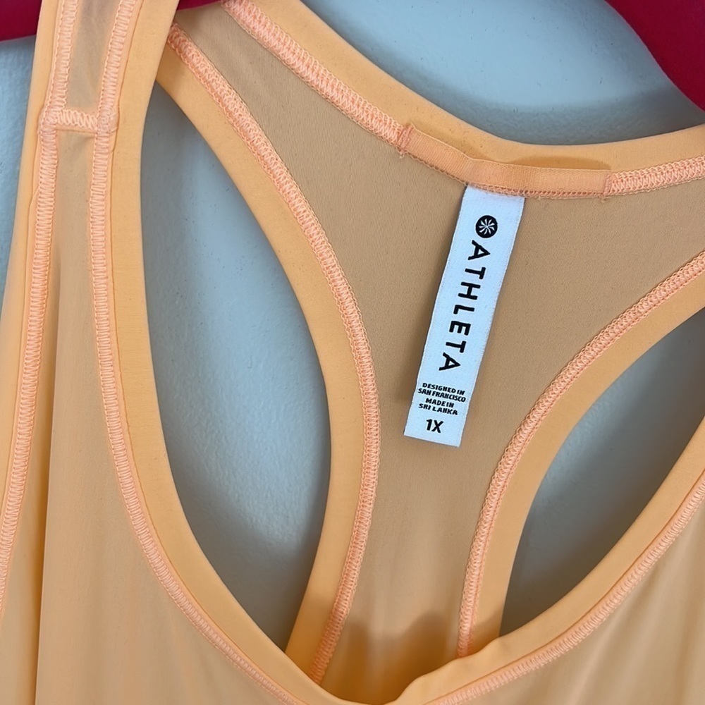 Athleta Racerback Tank / Size 1X - Picture 2 of 5
